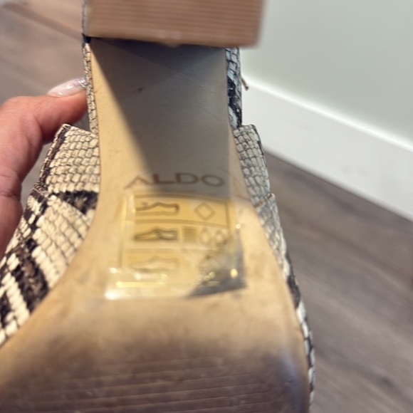 Aldo Python Snakeskin Close toed Slingback Heels — 7.5 - Picture 7 of 7